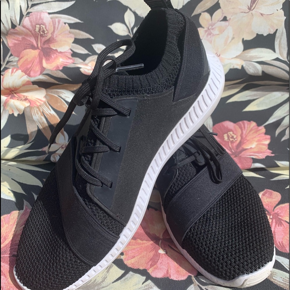 Under Armour Woman’s Running Shoes